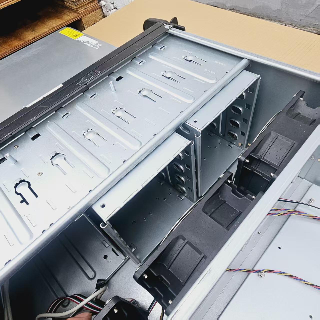 Chassis Server Industriale 4U, - 8 Gpu 4U Server Chassis recensione e prezzo